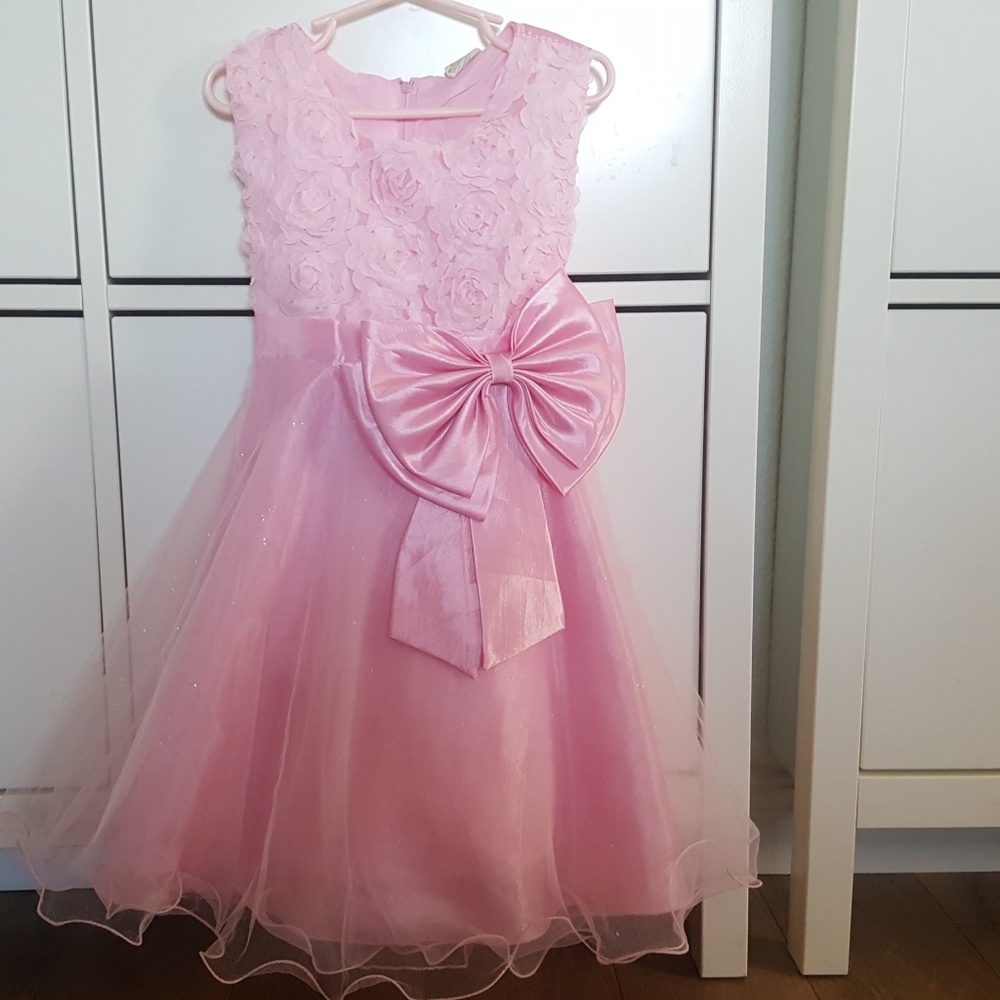 Girl dress 5-6 T